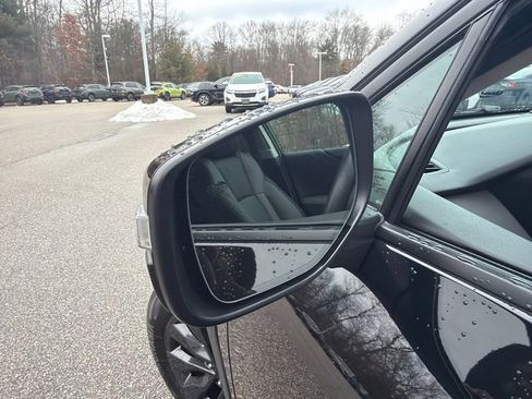 Used 2025 Subaru Outback Onyx Edition w/ Popular Package #2 image 7