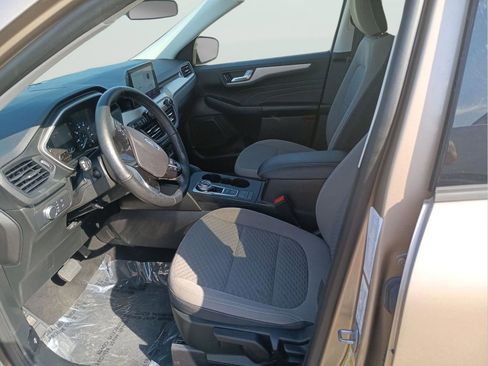 Certified 2021 Ford Escape SE w/ Cold Weather Package image 9
