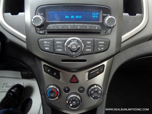 Used 2013 Chevrolet Sonic LT w/ Wheels and Fog Lamp Package FWD image 10