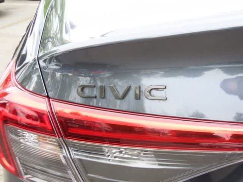 Used 2022 Honda Civic Sport image 7