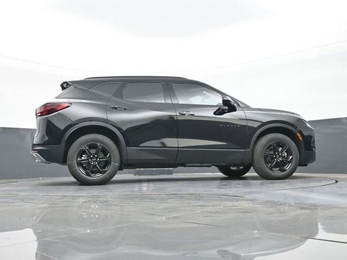 New 2025 Chevrolet Blazer LT w/ Midnight/Sport Edition FWD image 49
