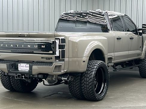 Used 2026 Ford F450 Platinum w/ Platinum Plus Package image 5