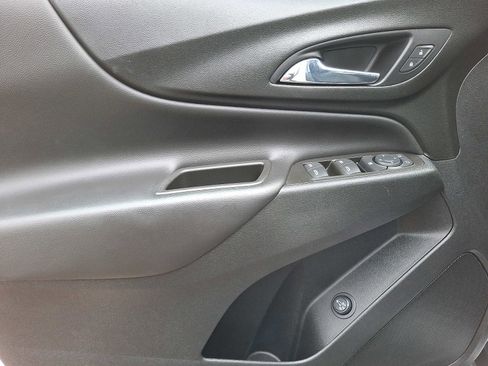 Used 2021 Chevrolet Equinox LT image 9
