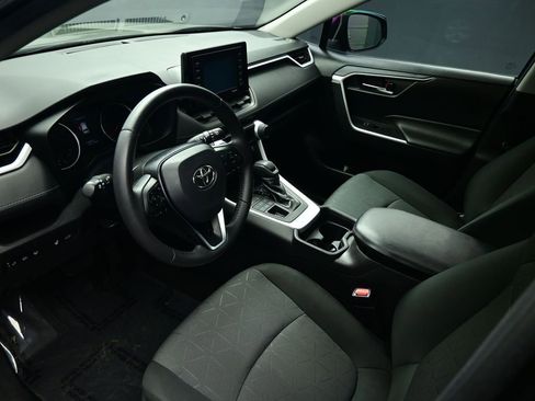 Used 2021 Toyota RAV4 XLE w/ Convenience Package image 49