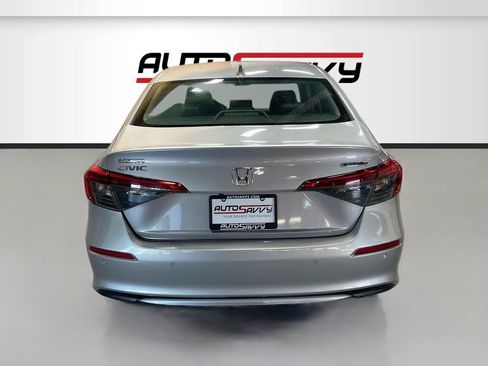 Used 2022 Honda Civic Touring image 6