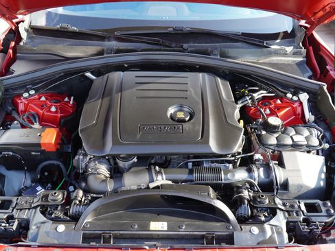 Used 2019 Jaguar F-PACE Premium image 11