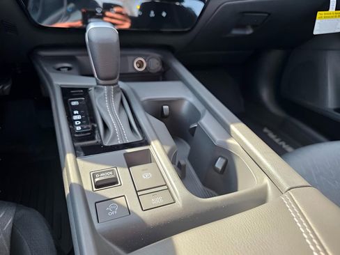 New 2026 Nissan Sentra SV w/ Floor Mat Package FWD image 23