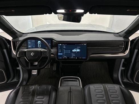 Used 2022 Rivian R1T Adventure image 25