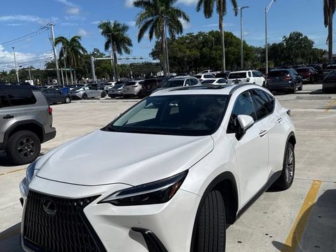 Used 2025 Lexus NX 350h AWD w/ Accessory Package (Z2) image 4