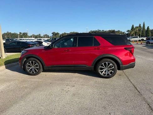 Used 2026 Ford Explorer ST-Line w/ Premium Package RWD image 8