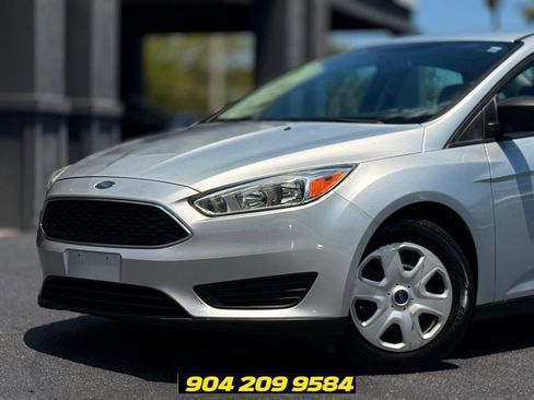 Used 2016 Ford Focus S FWD image 2