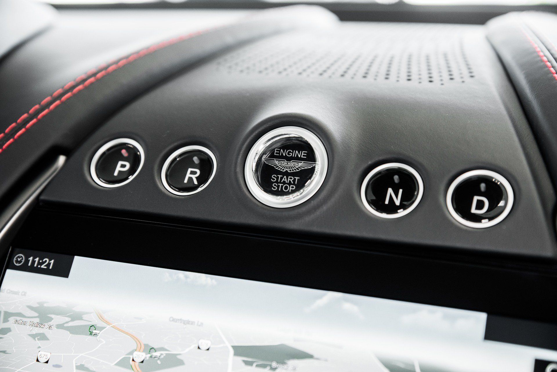 Used 2022 Aston Martin DBX AWD/4WD image 26