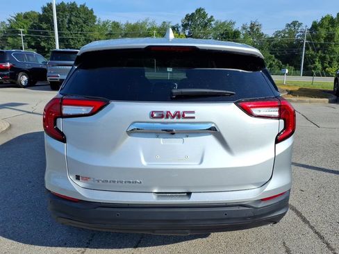 Used 2022 GMC Terrain SLE FWD image 15