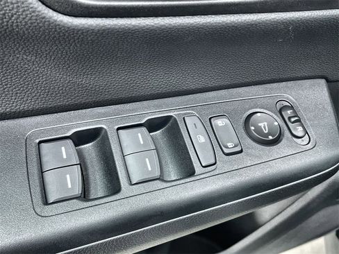 Used 2025 Honda CR-V Sport-L image 12