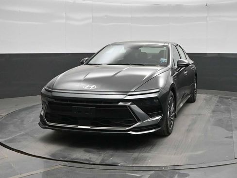 New 2026 Hyundai Sonata SEL FWD image 3