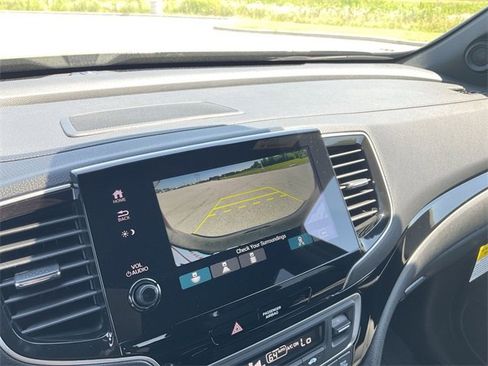 Certified 2024 Honda Passport Black Edition image 25