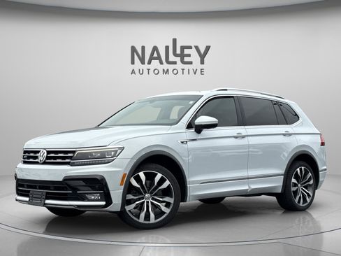 Used 2018 Volkswagen Tiguan SEL Premium w/ R-Line Package image 1