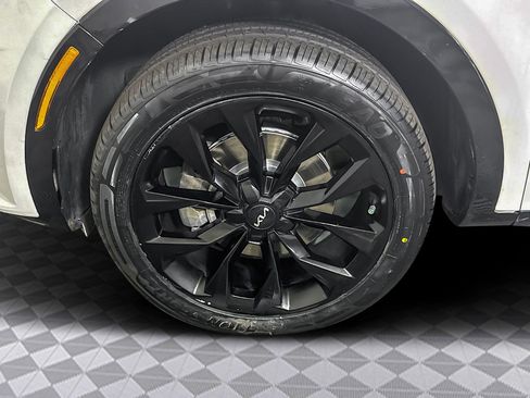 Used 2023 Kia Sorento SX image 41