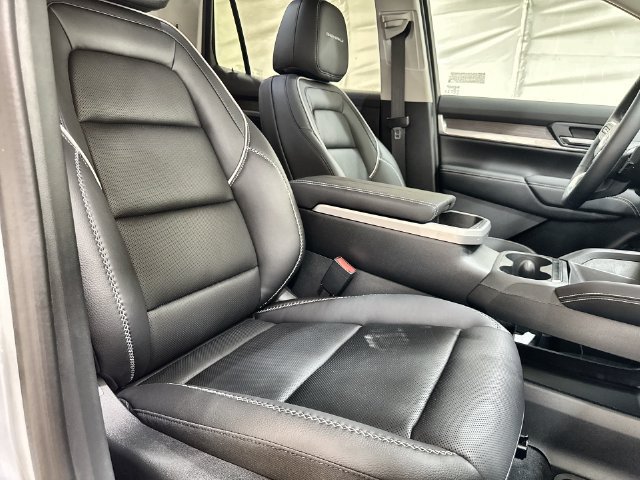 New 2027 GMC Terrain Denali w/ LPO, Floor Liner Package AWD/4WD image 28