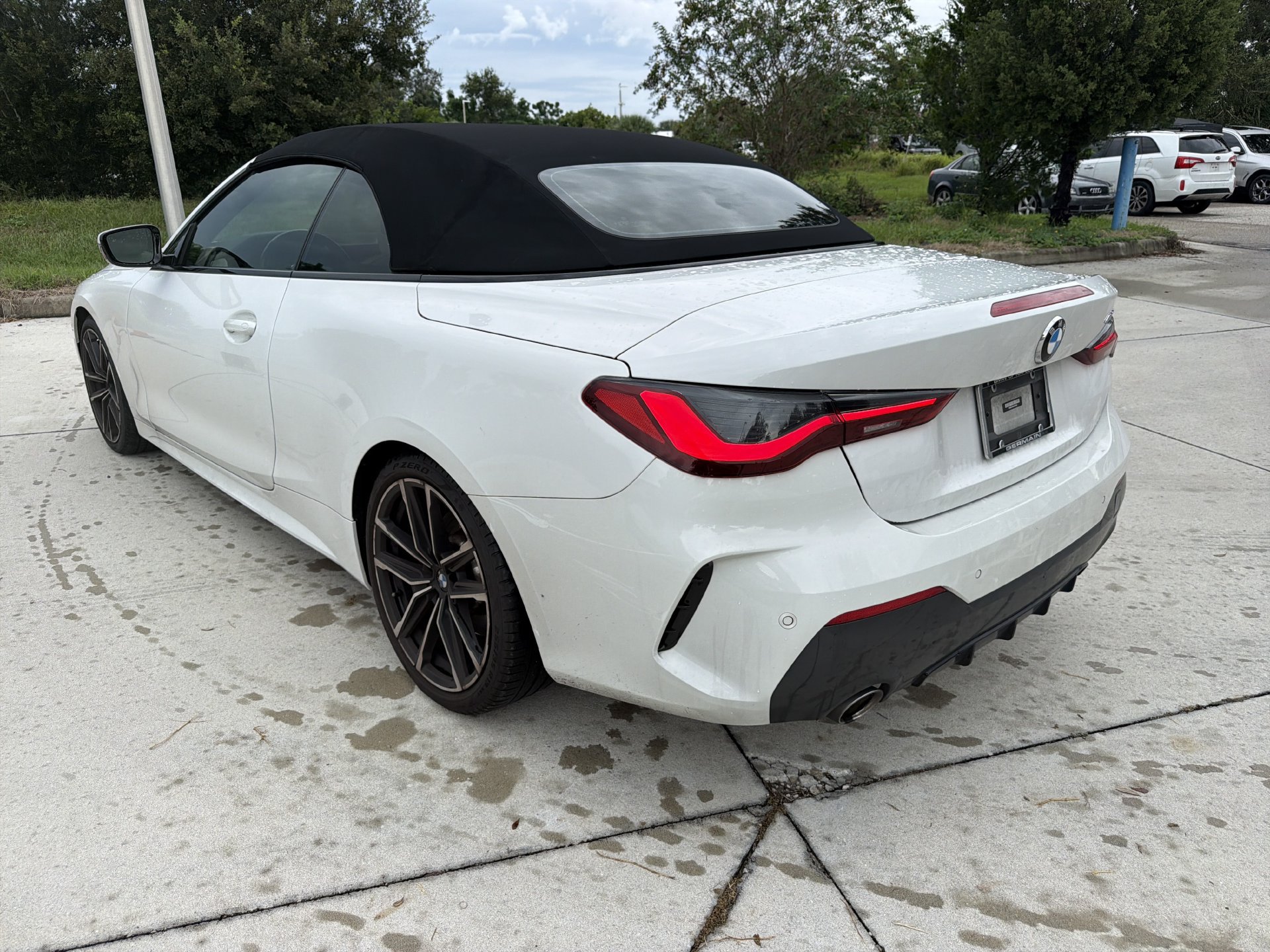 Used 2022 BMW 430i Convertible w/ M Sport Package RWD image 6