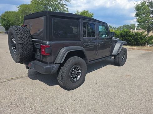 Used 2025 Jeep Wrangler Unlimited Sport AWD/4WD image 9