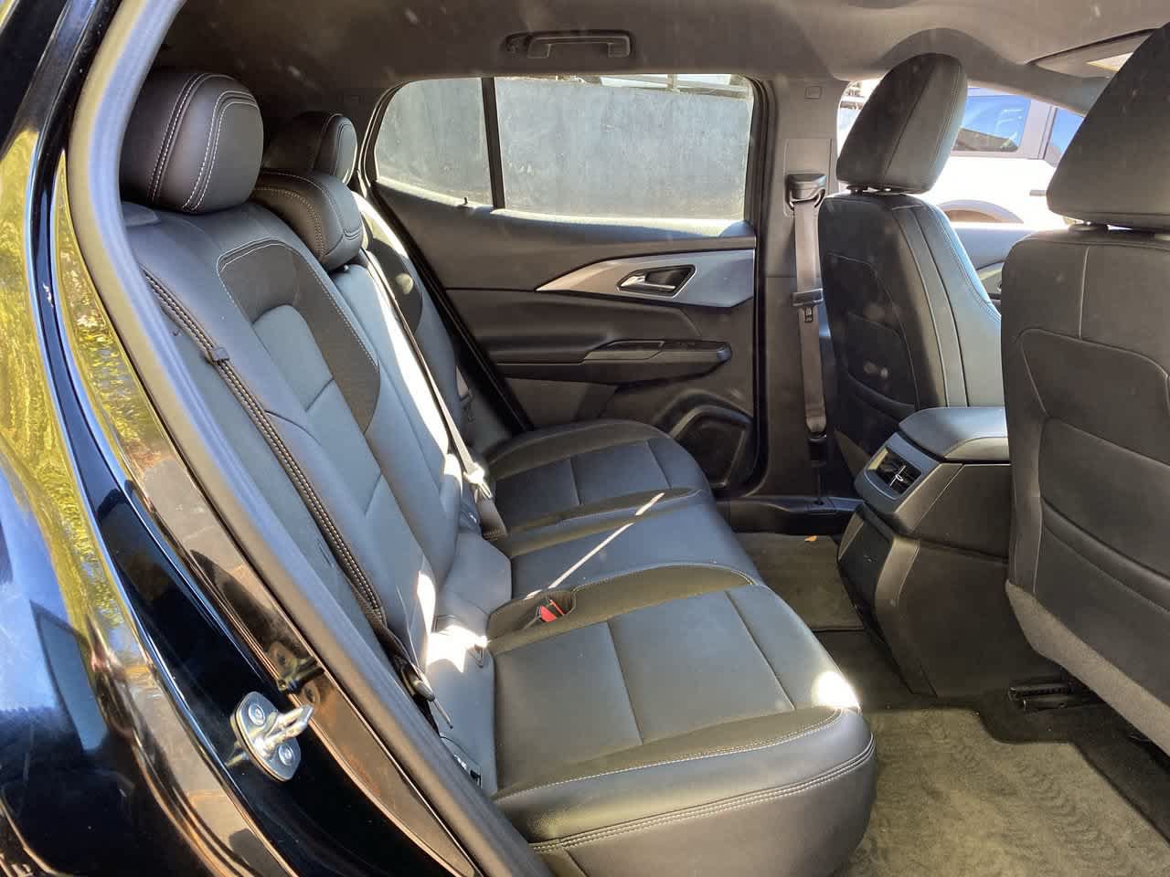 Used 2024 Chevrolet Equinox EV LT AWD/4WD image 17