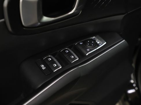 Used 2023 Kia Sorento S w/ Panoramic Sunroof Package image 21