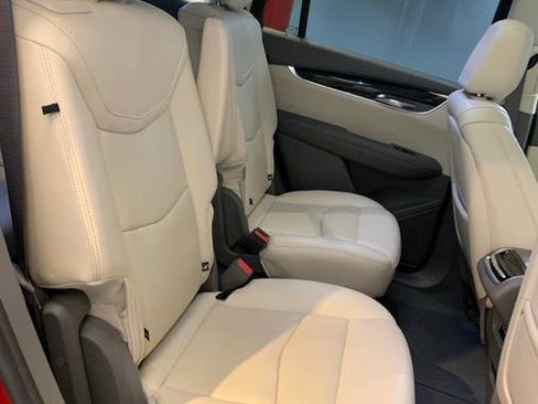 Used 2021 Cadillac XT6 Premium Luxury image 59