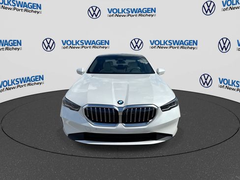 Used 2026 BMW 540i xDrive w/ Executive Package AWD/4WD image 17