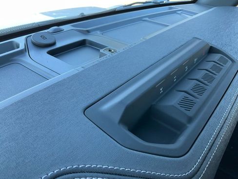 New 2025 Ford Bronco Outer Banks w/ Sasquatch Package image 66