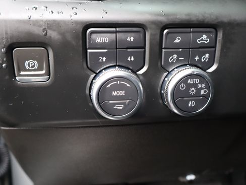 Used 2023 GMC Sierra 1500 Denali AWD/4WD image 26