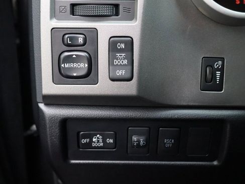 Used 2013 Toyota Tundra 4x4 Double Cab image 30