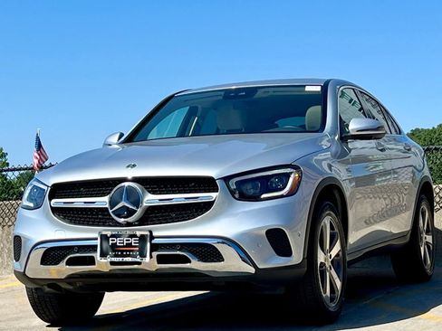 Certified 2023 Mercedes-Benz GLC 300 4MATIC Coupe image 4