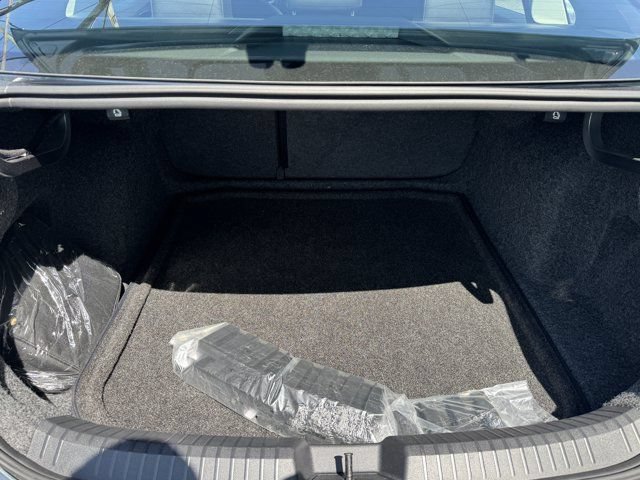 Used 2023 Volkswagen Jetta SE w/ Panoramic Sunroof Package FWD image 35