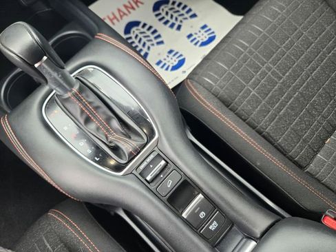 Certified 2024 Honda HR-V Sport image 15