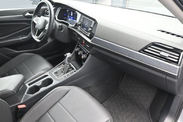 Used 2023 Volkswagen Jetta SE FWD image 37