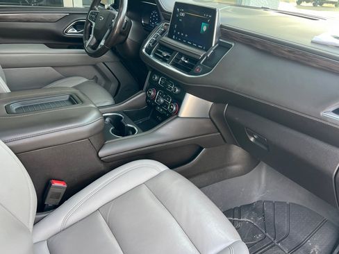 Used 2022 Chevrolet Tahoe Z71 w/ Luxury Package image 17