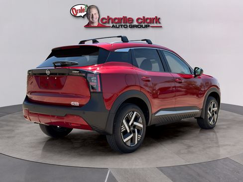 Used 2026 Nissan Kicks SV w/ Cold Weather Package FWD image 5