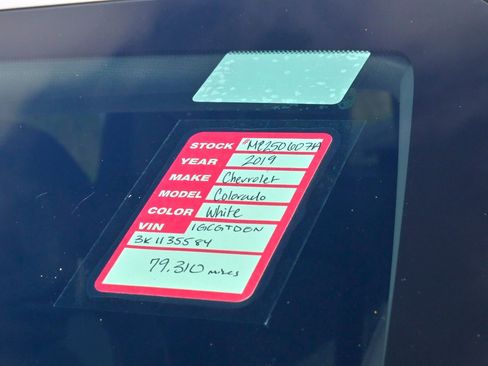 Used 2019 Chevrolet Colorado Z71 image 34