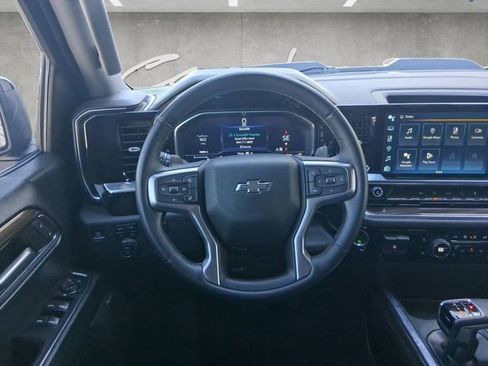 Used 2024 Chevrolet Silverado 1500 LT Trail Boss w/ Convenience Package II image 21