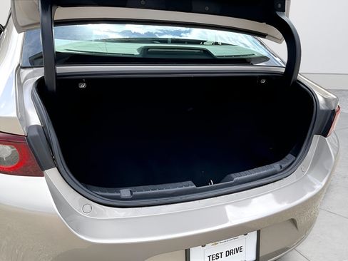Used 2023 MAZDA MAZDA3 s FWD image 23