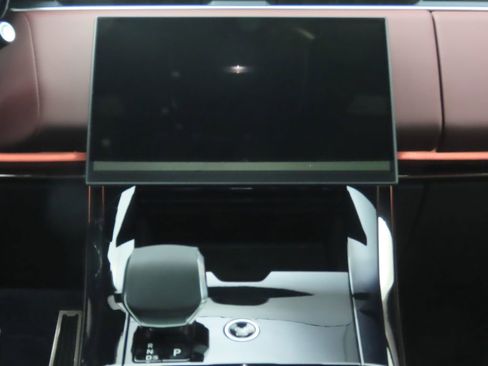 Used 2025 Land Rover Range Rover Sport Autobiography image 14