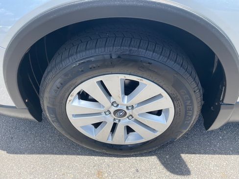 Used 2018 Subaru Outback 2.5i image 17