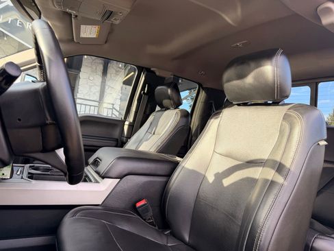 Used 2018 Ford F250 Lariat w/ Chrome Package image 22