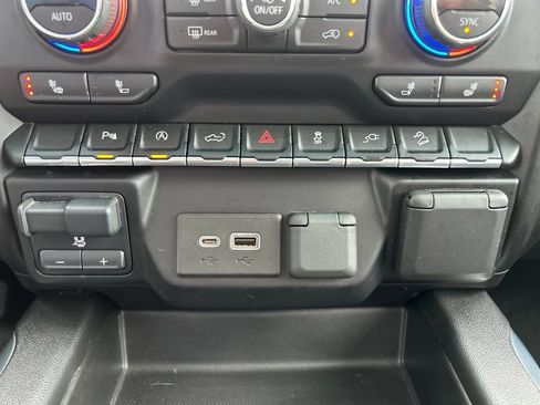 Used 2021 Chevrolet Silverado 1500 LT Trail Boss w/ Convenience Package II AWD/4WD image 36