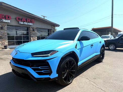 Used 2022 Lamborghini Urus image 4