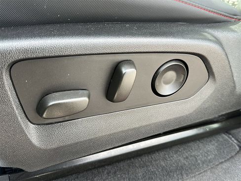 Used 2023 Chevrolet Colorado Z71 w/ Z71 Convenience Package 2 image 21