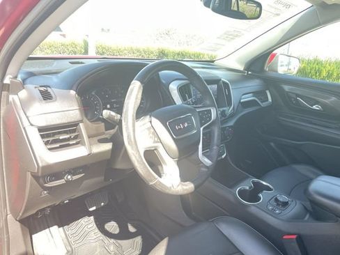 Used 2022 GMC Terrain SLT w/ Infotainment Package II FWD image 10