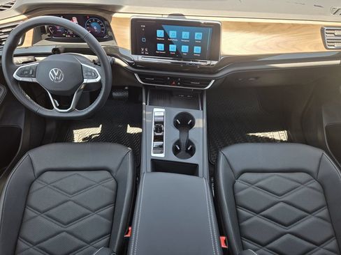 New 2026 Volkswagen Atlas SE FWD image 24