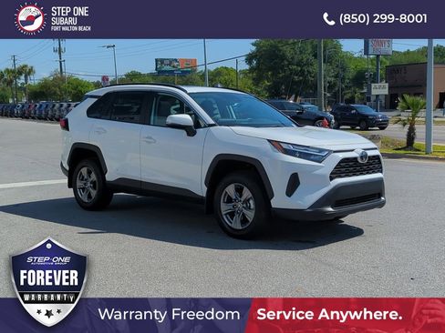 Used 2024 Toyota RAV4 XLE w/ Convenience Package FWD image 9